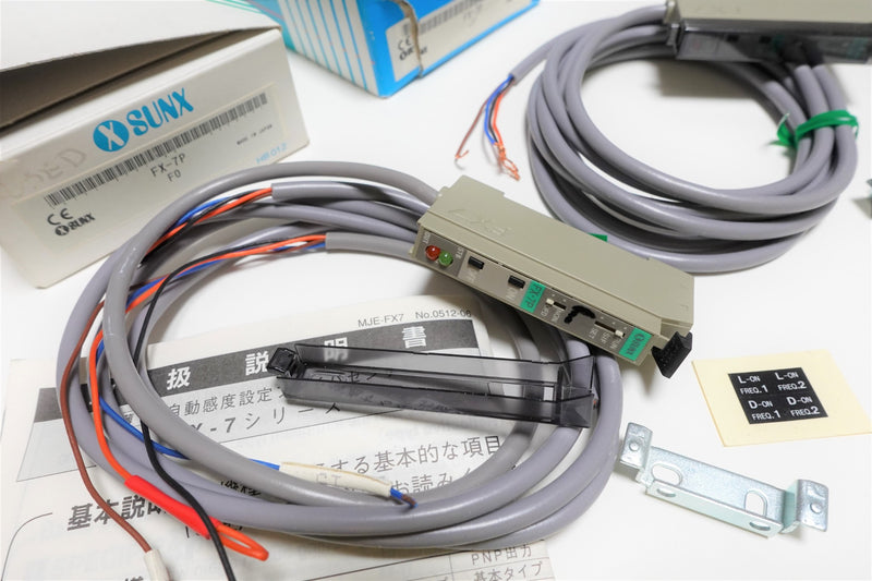 SUNX FX-7P ( Lot of 3 ) (1) New (2) Used Fiber Optic Sensor