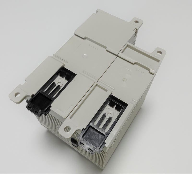 Keyence Safety Light Curtain Relay SL-R11 w/ SL-U2 Power Supply